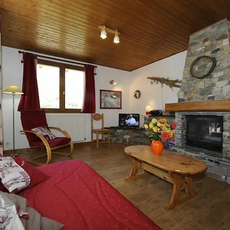 Chamois A Modern, 2-bedroom In The Alps With Terrace Les Men Apartamento Saint-Martin-de-Belleville