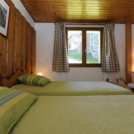 Apartment Chamois A Modern, 2-bedroom In The Alps With Terrace Les Men